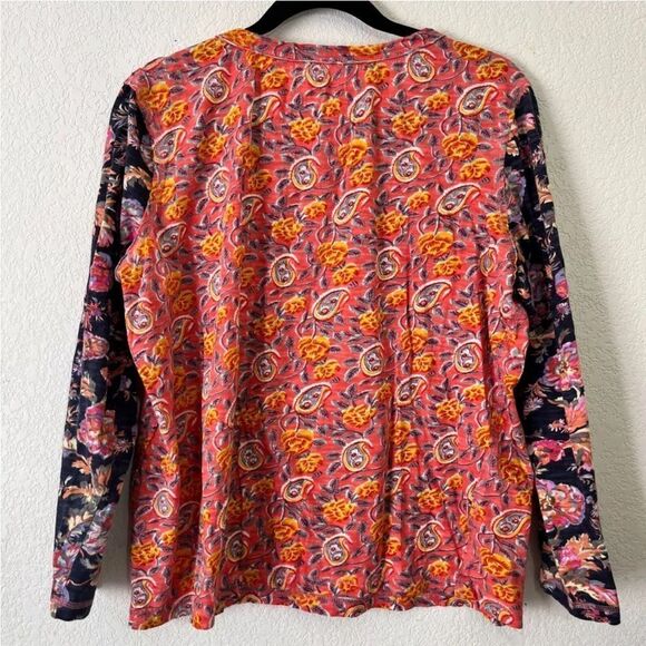 Cino gorgeous Paisley mixed media top nwot size small - Picture 2 of 9